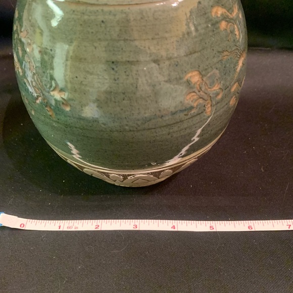 Vase - striking pottery vase - Picture 7 of 11